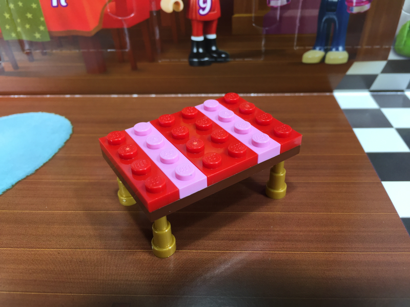 Illustration for article titled Review: Lego Friends, City, Star Wars advent calendars--day 7